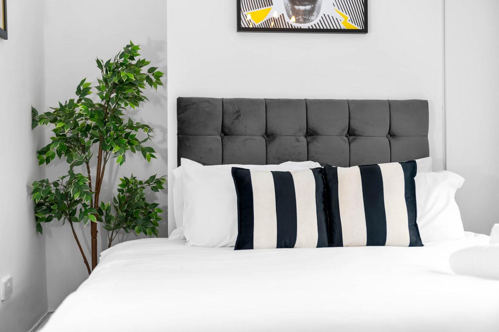 Luxury Apartment - Fast Wifi - Wolverhampton 9Apc Esterno foto